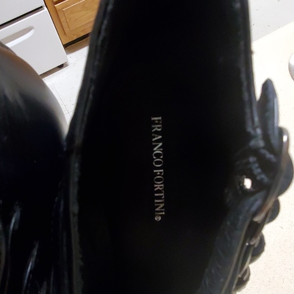 Fanco Fortini Black Leather Heels (Rare Find) - Picture 7 of 8